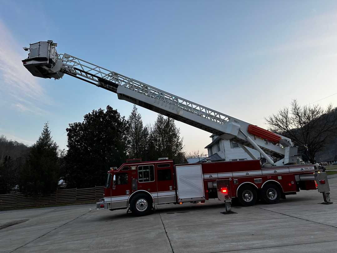 2003 KME 102' Aerial