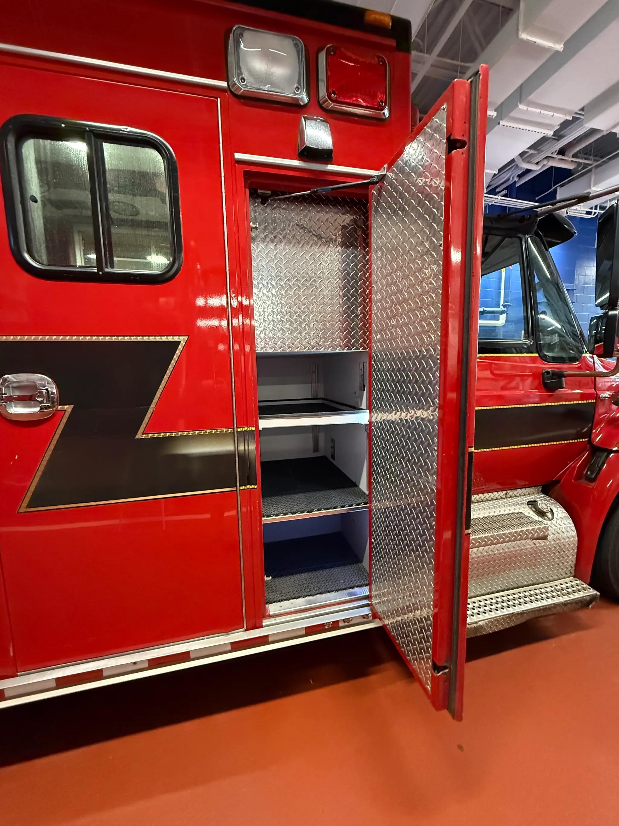 2011 International DuraStar Type I - image 20