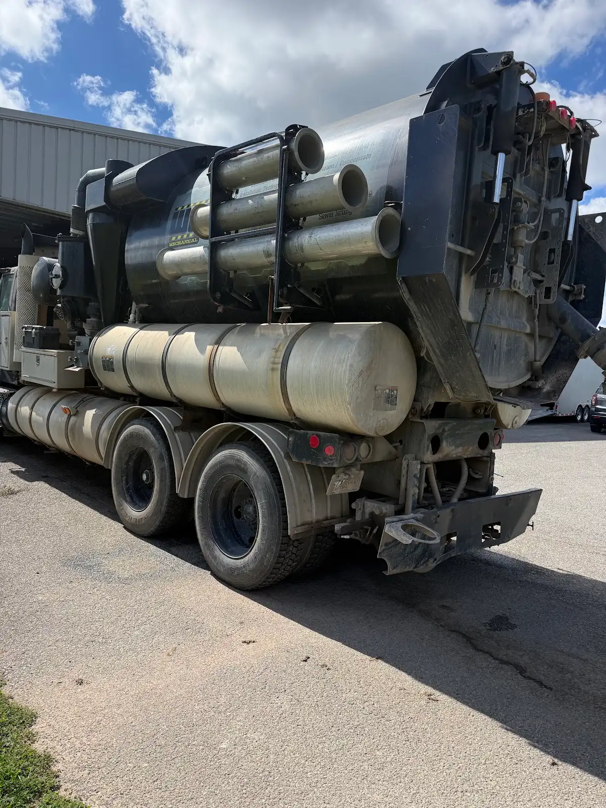 2007 International Vactor Hydrovac - image 7