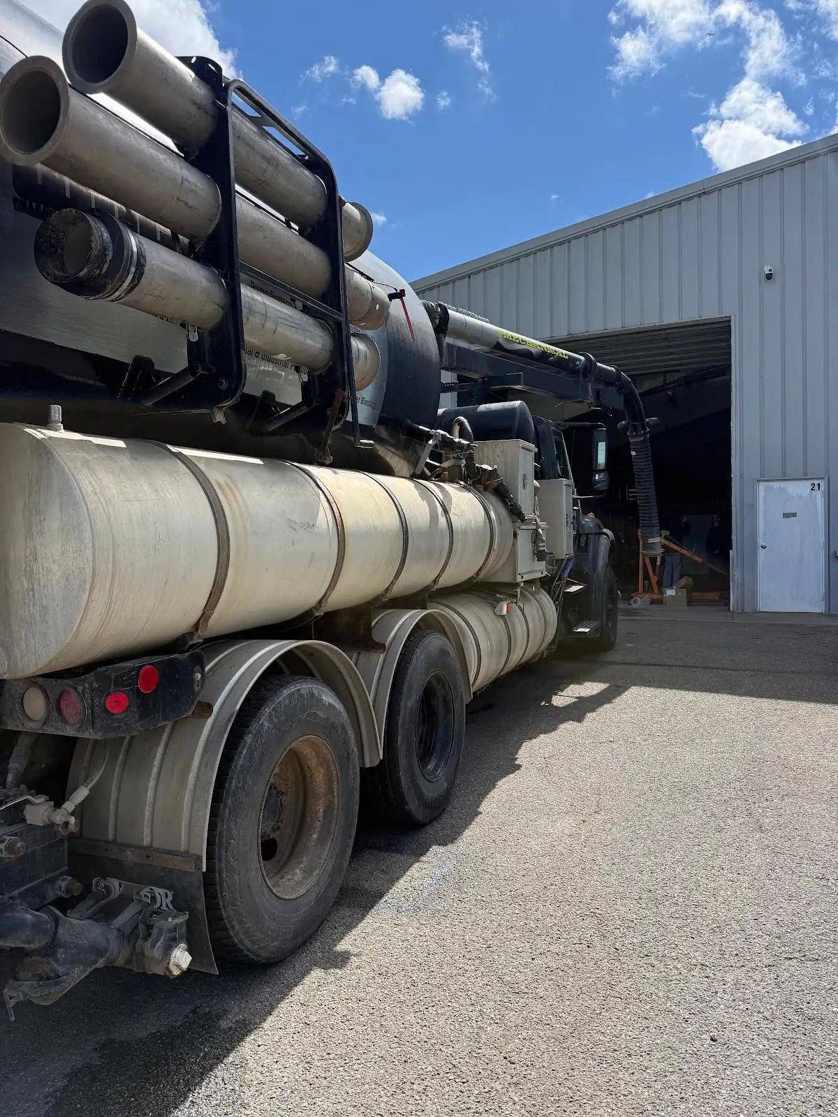 2007 International Vactor Hydrovac - image 6