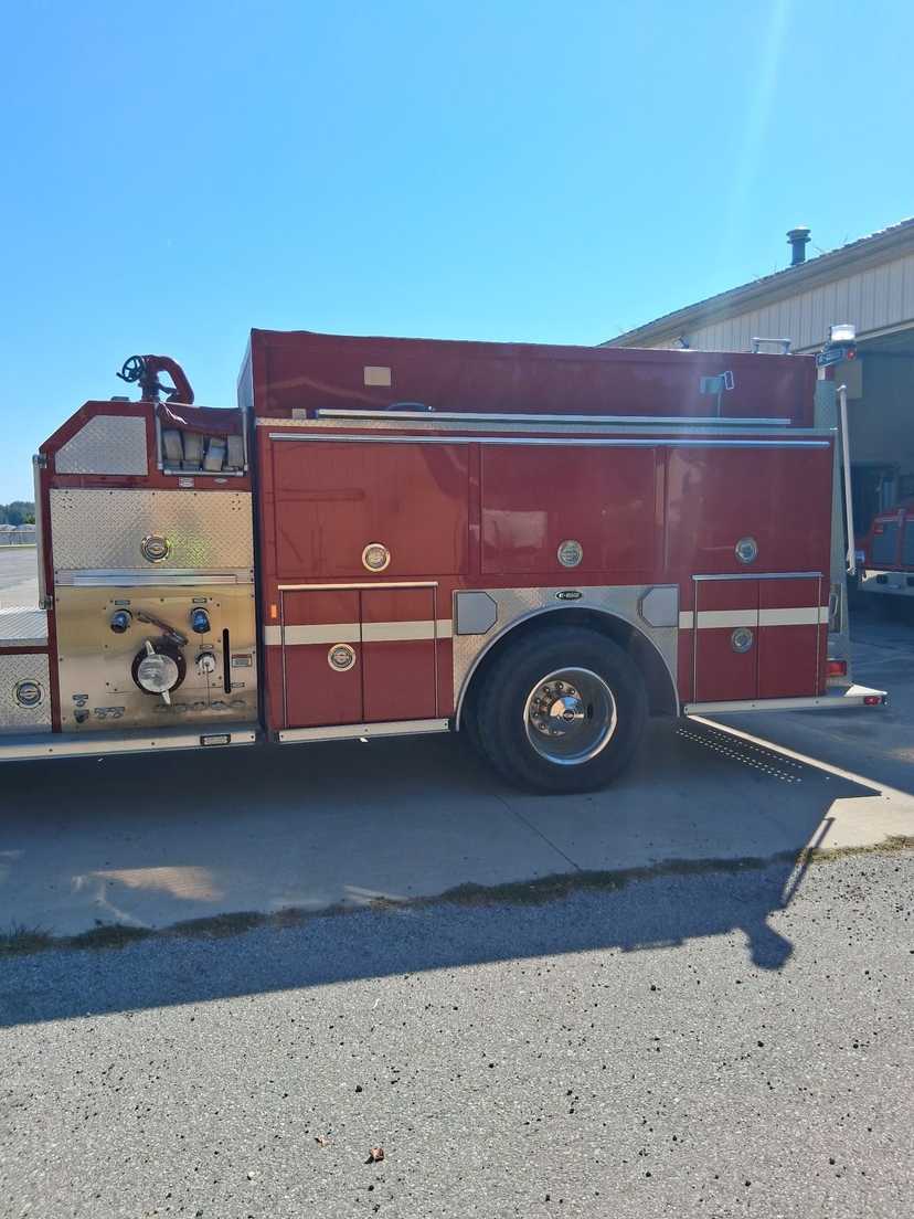 2000 International 4900 Pumper — photo 4