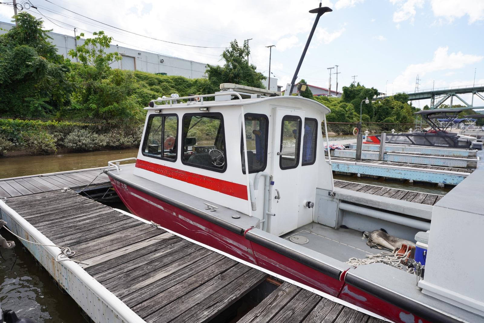 2005 SeaArk Little Giant Fire Boat - image 24