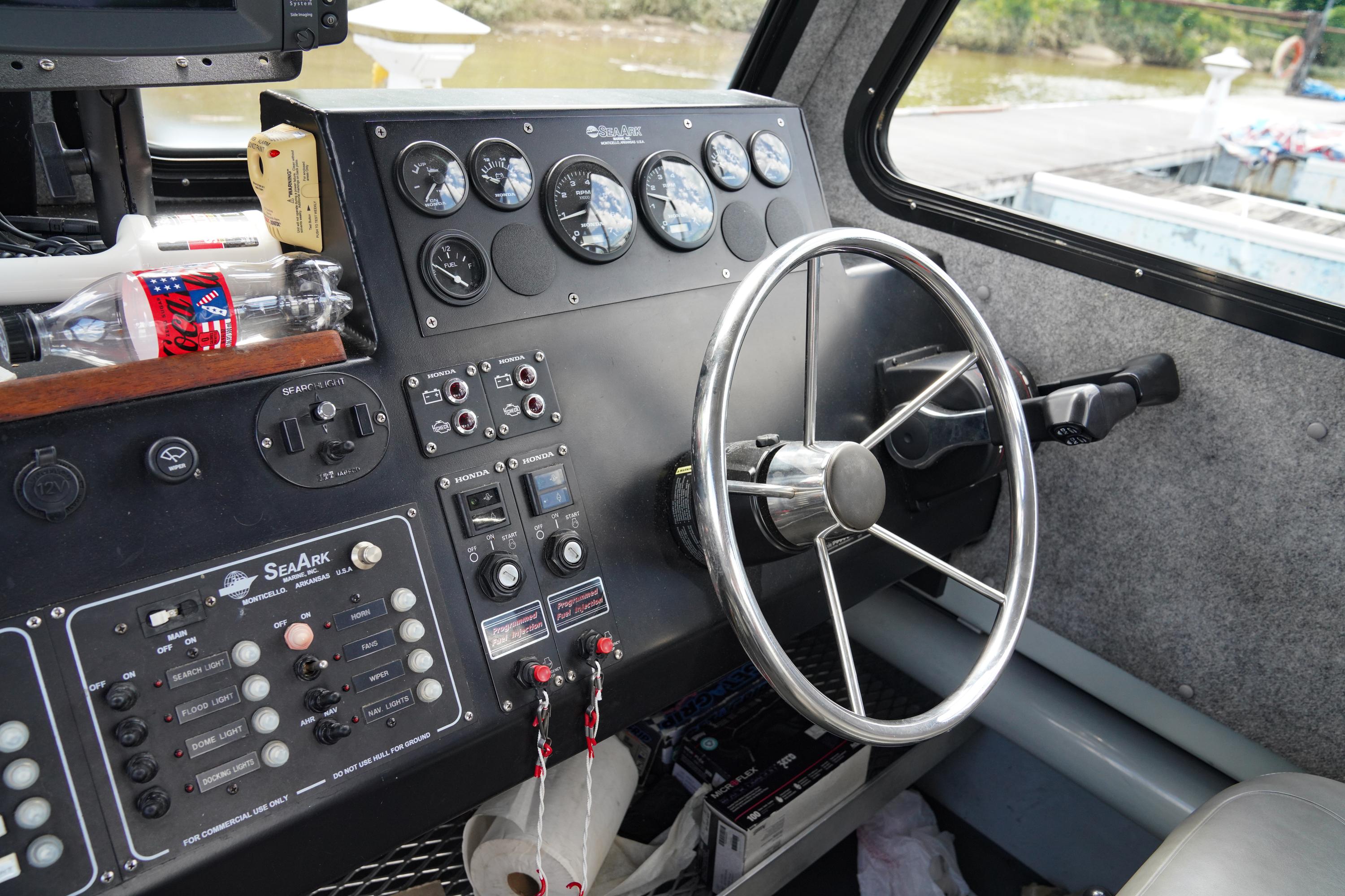 2005 SeaArk Little Giant Fire Boat - image 31