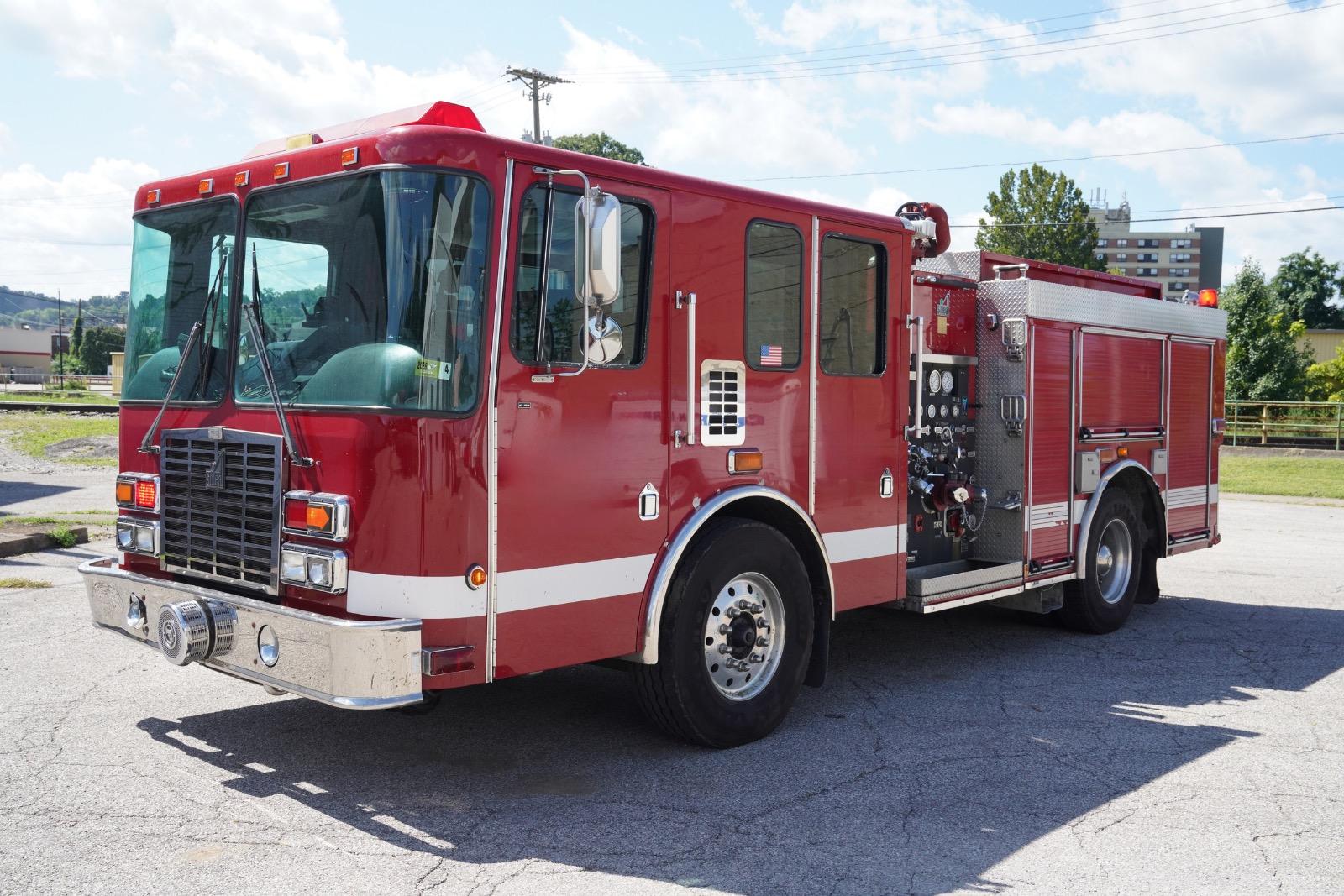 2002 Smeal HME Pumper - image 1