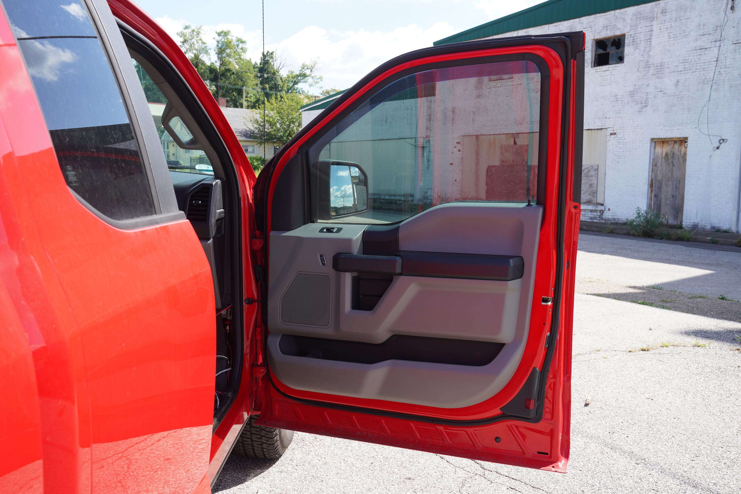 2015 Ford F-150 XL 4x4 Extended Cab - image 9
