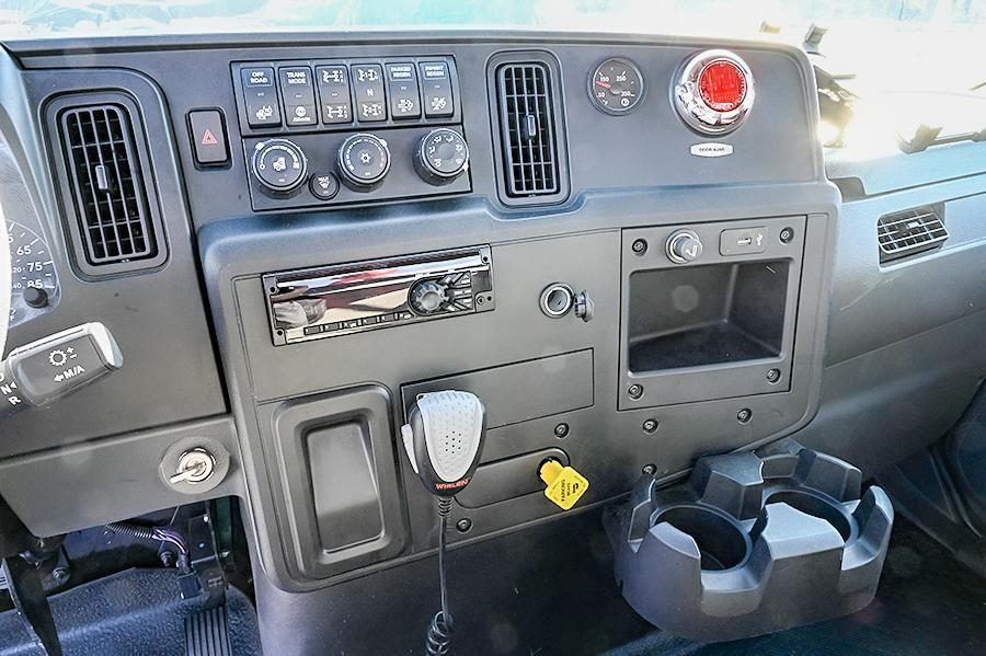 2020 International/Toyne 4X4 1250/750 Stainless Steel Pumper - image 4