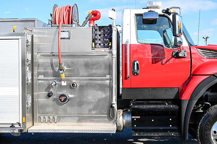 2020 International/Toyne 4X4 1250/750 Stainless Steel Pumper - image 16