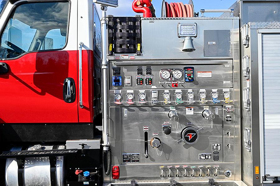 2020 International/Toyne 4X4 1250/750 Stainless Steel Pumper - image 19