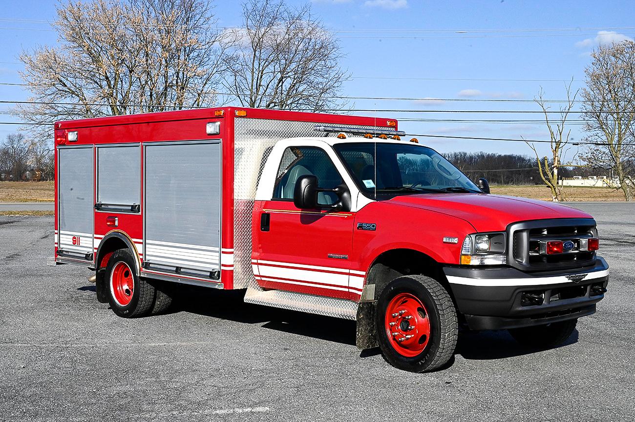 2004 Ford Pierce 4X4 Light Rescue / Utility Truck - image 2