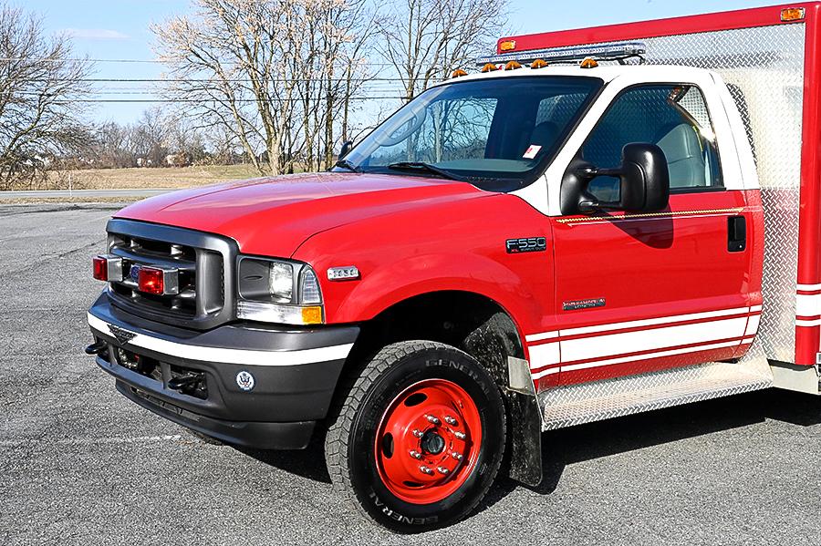 2004 Ford Pierce 4X4 Light Rescue / Utility Truck - image 6