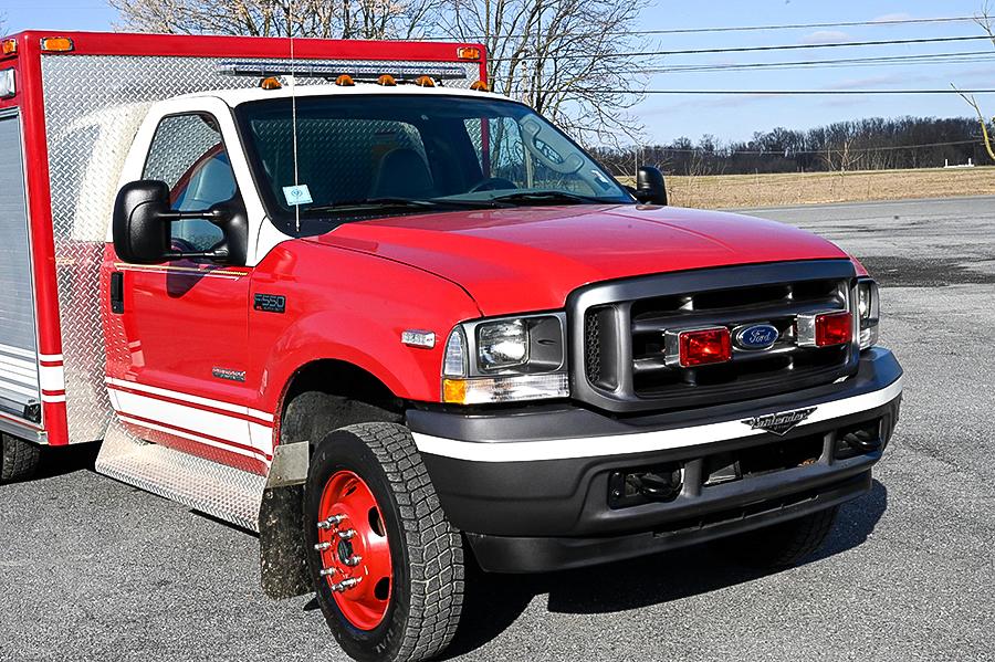 2004 Ford Pierce 4X4 Light Rescue / Utility Truck - image 13