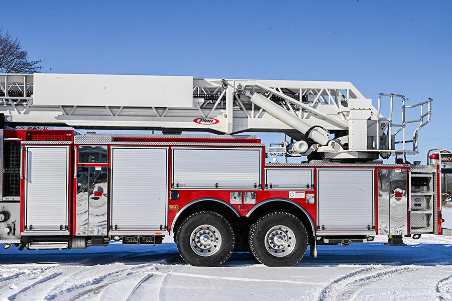 2012 Pierce 100′ Aerial Platform Quint - image 6
