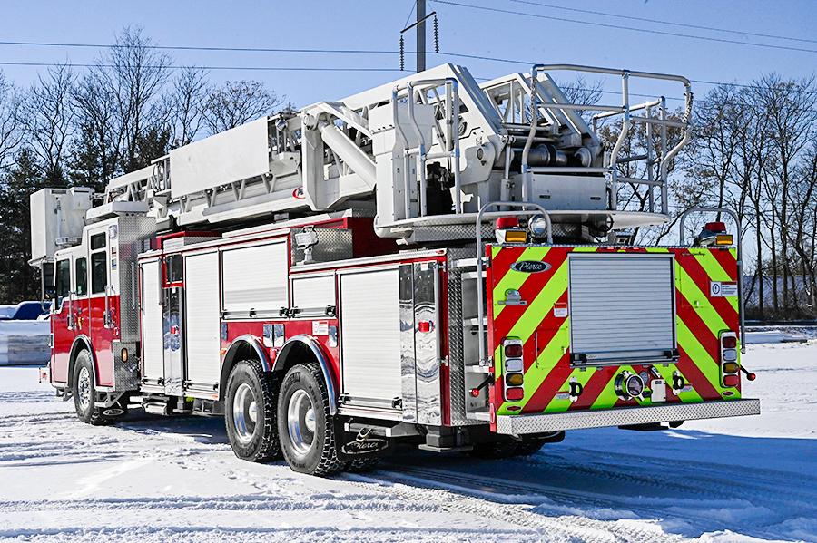 2012 Pierce 100′ Aerial Platform Quint - image 9
