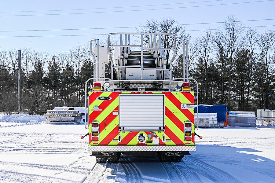 2012 Pierce 100′ Aerial Platform Quint - image 19