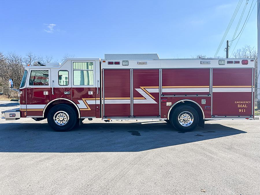 2001 Pierce Non Walk-In Heavy Rescue - image 8