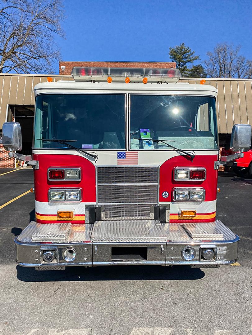 2001 Pierce Non Walk-In Heavy Rescue - image 9