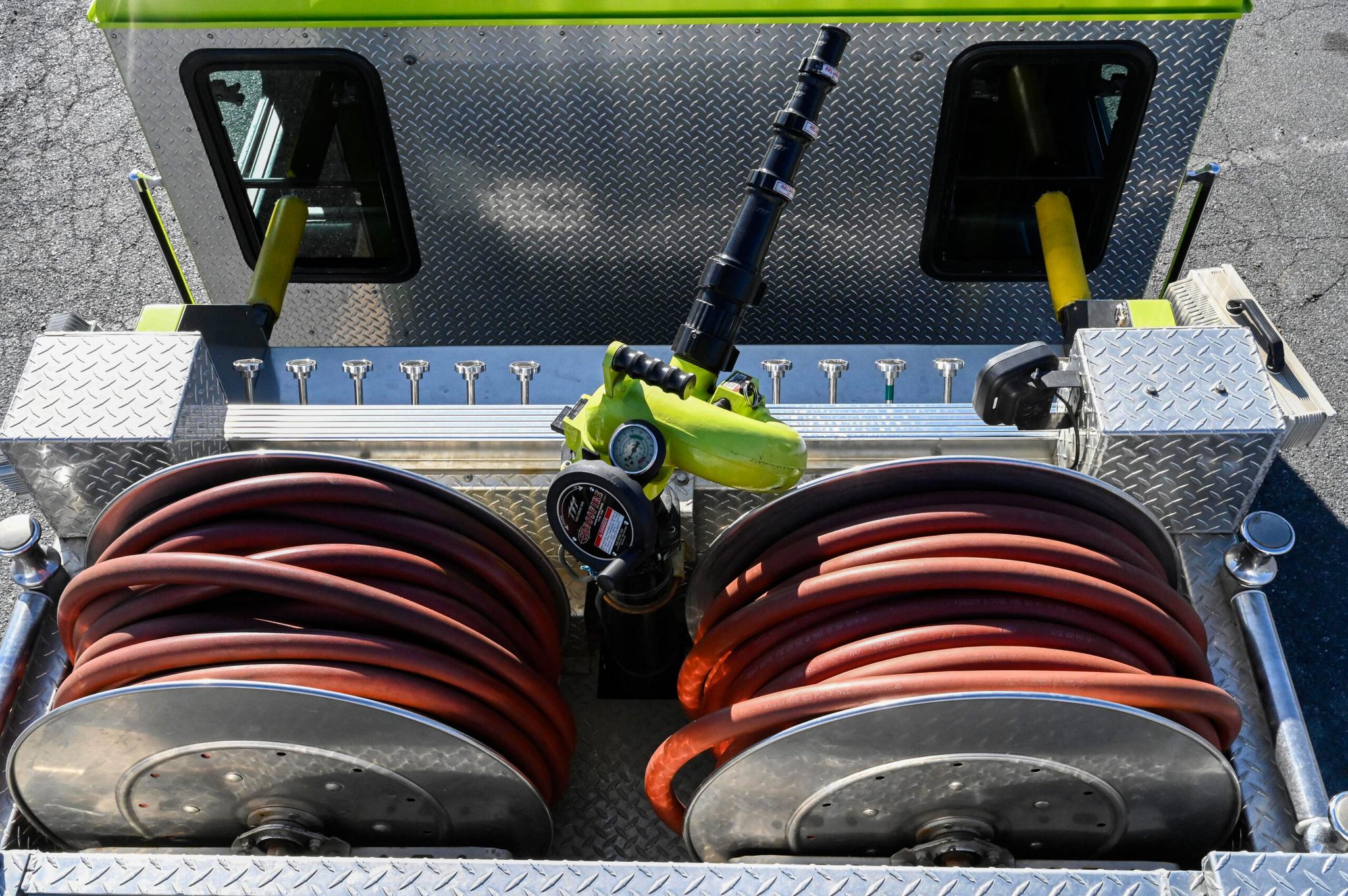 2001 HME 2000/750 Rescue Pumper - image 3