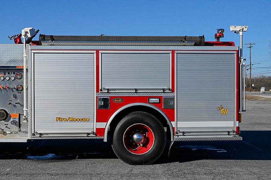 2001 International/KME 1250/1000 Rural Pumper - image 4