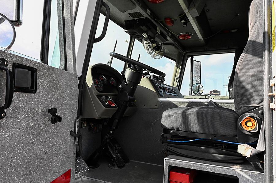 2003 SPARTAN/SVI HEAVY RESCUE WITH PUMP AND CASCADE - image 5