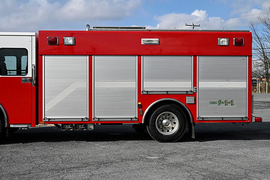 2003 SPARTAN/SVI HEAVY RESCUE WITH PUMP AND CASCADE - image 6