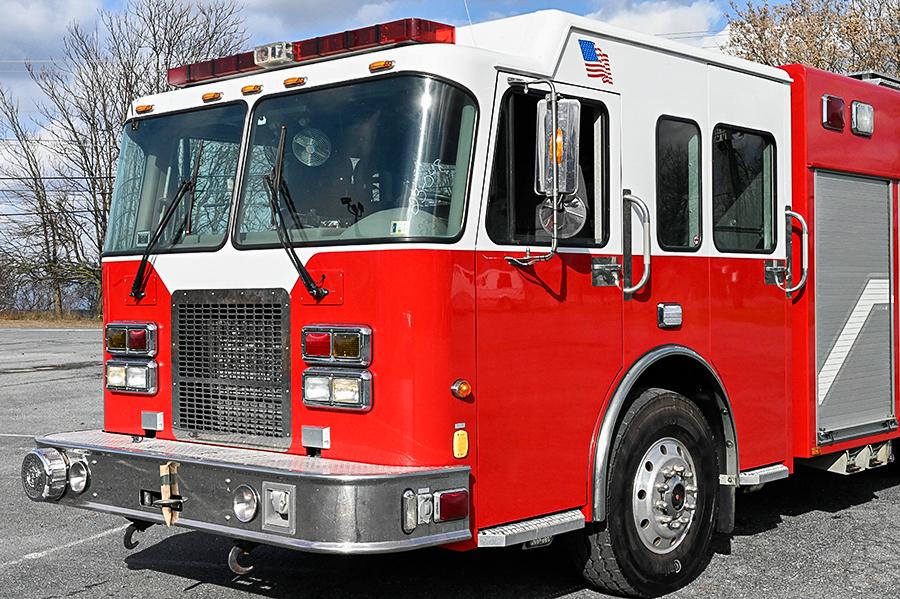 2003 SPARTAN/SVI HEAVY RESCUE WITH PUMP AND CASCADE - image 7