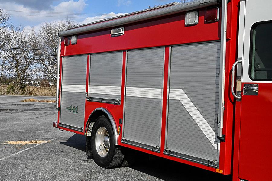 2003 SPARTAN/SVI HEAVY RESCUE WITH PUMP AND CASCADE - image 19