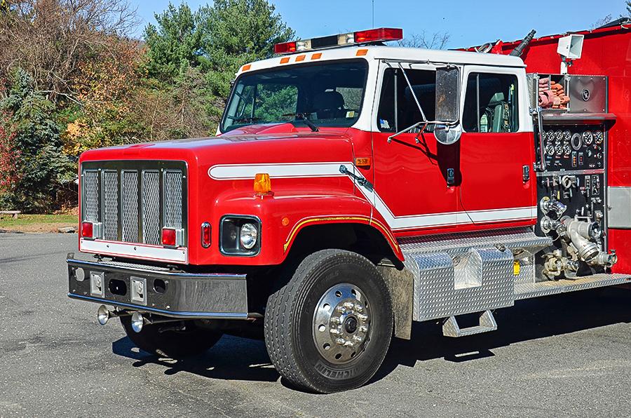 1995 International 1500/2500 Pumper-Tanker w/Stainless steel body - image 8