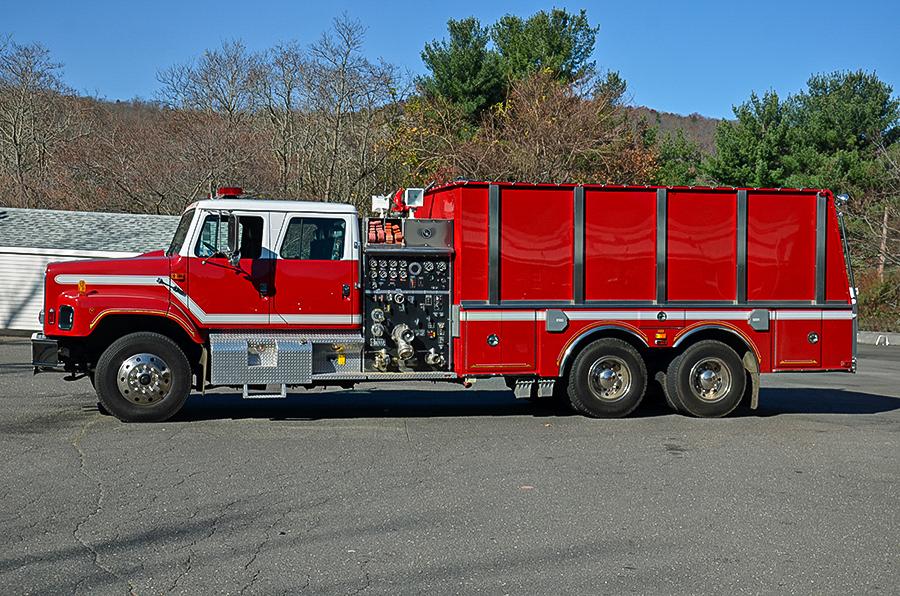 1995 International 1500/2500 Pumper-Tanker w/Stainless steel body - image 9