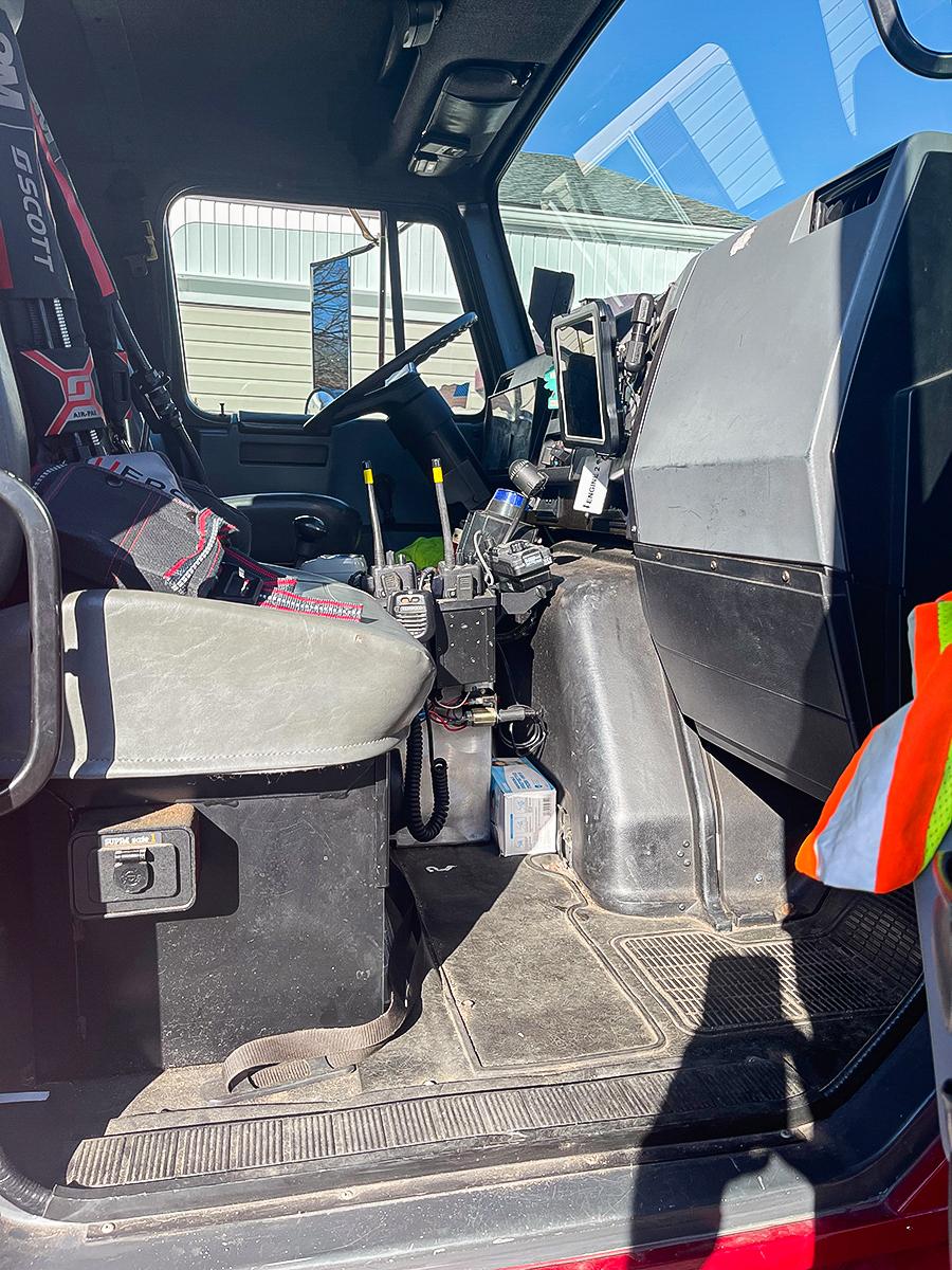 1995 International 1500/2500 Pumper-Tanker w/Stainless steel body - image 18