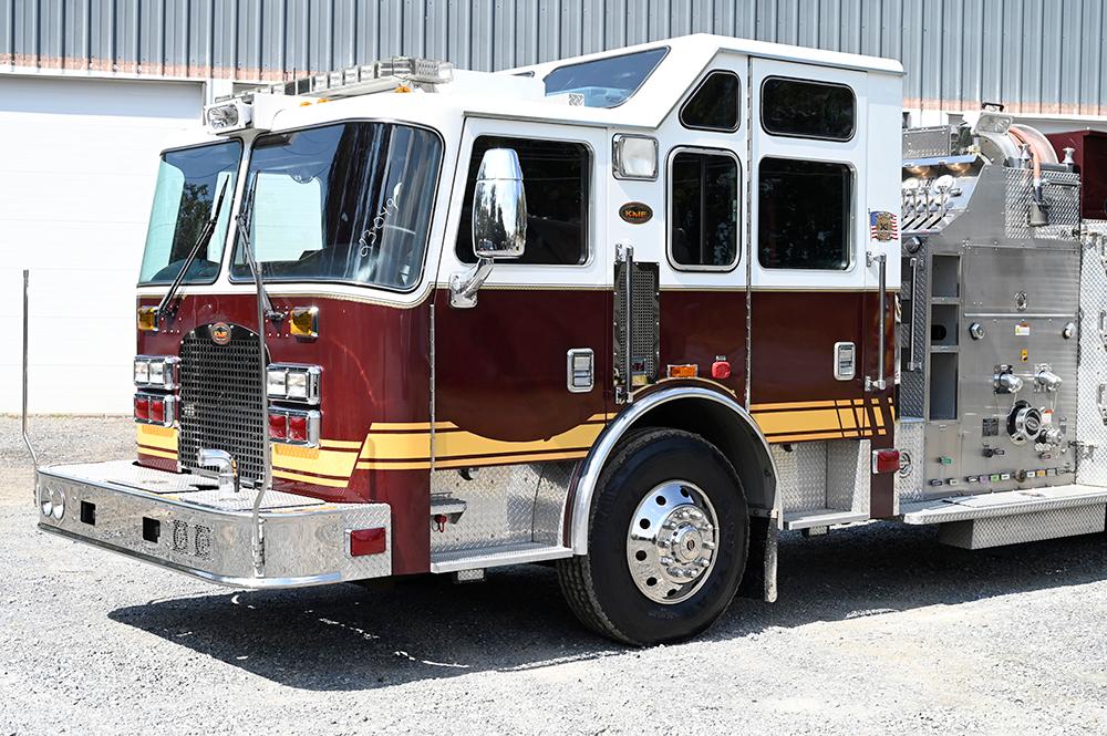 2006 KME 2000/1000 Rural Pumper - image 1