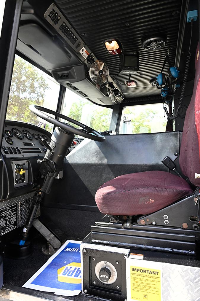 2006 KME 2000/1000 Rural Pumper - image 3