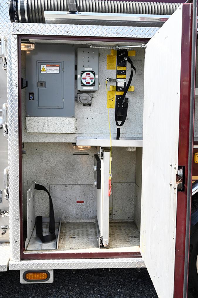 2006 KME 2000/1000 Rural Pumper - image 4