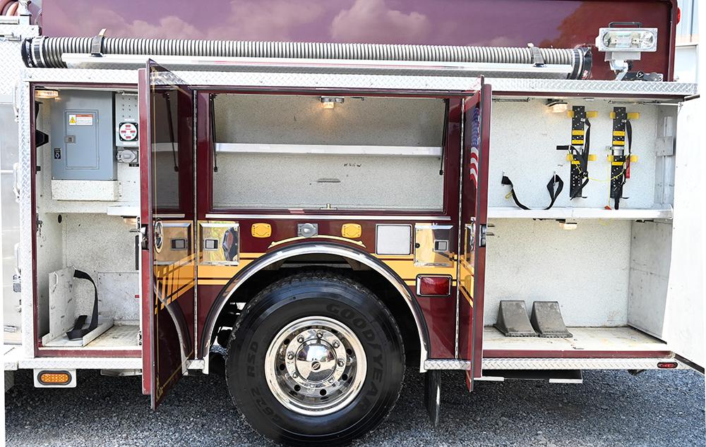 2006 KME 2000/1000 Rural Pumper - image 7