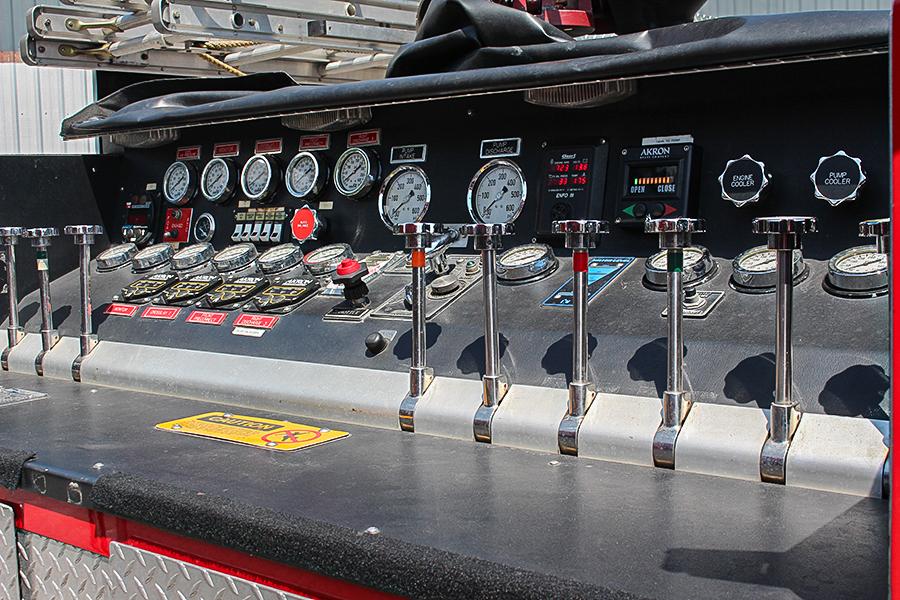 2003 Freightliner 1500/1000 Rural Pumper - image 18