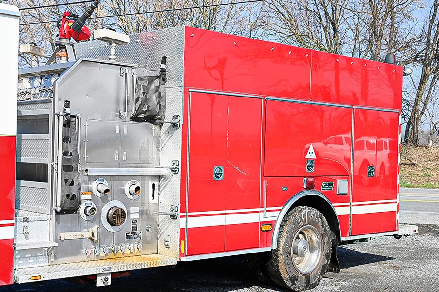 2003 Ferrara 2000/750 Rescue Pumper - image 3