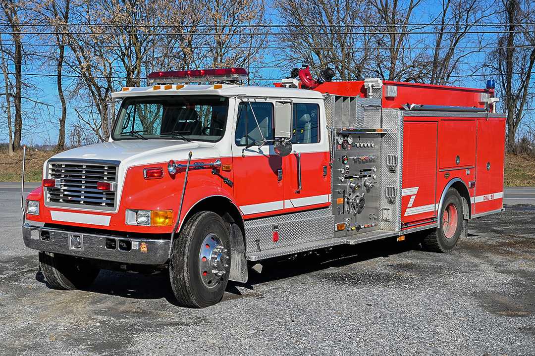 2002 International/KME 1250/1000 Rural Pumper