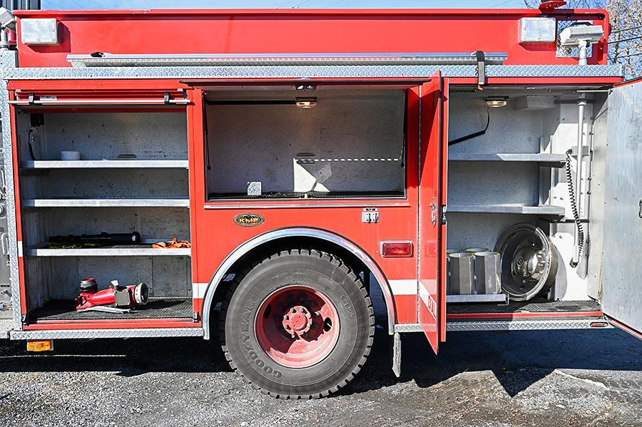 2002 International/KME 1250/1000 Rural Pumper - image 4