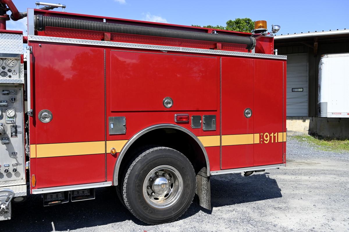 2000 Pierce 1500 / 1000 STAINLESS STEEL Rural Pumper - image 7