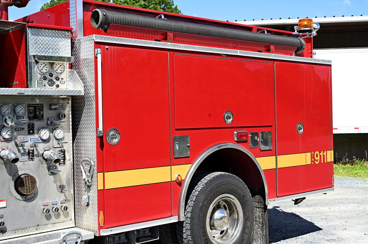 2000 Pierce 1500 / 1000 STAINLESS STEEL Rural Pumper - image 9