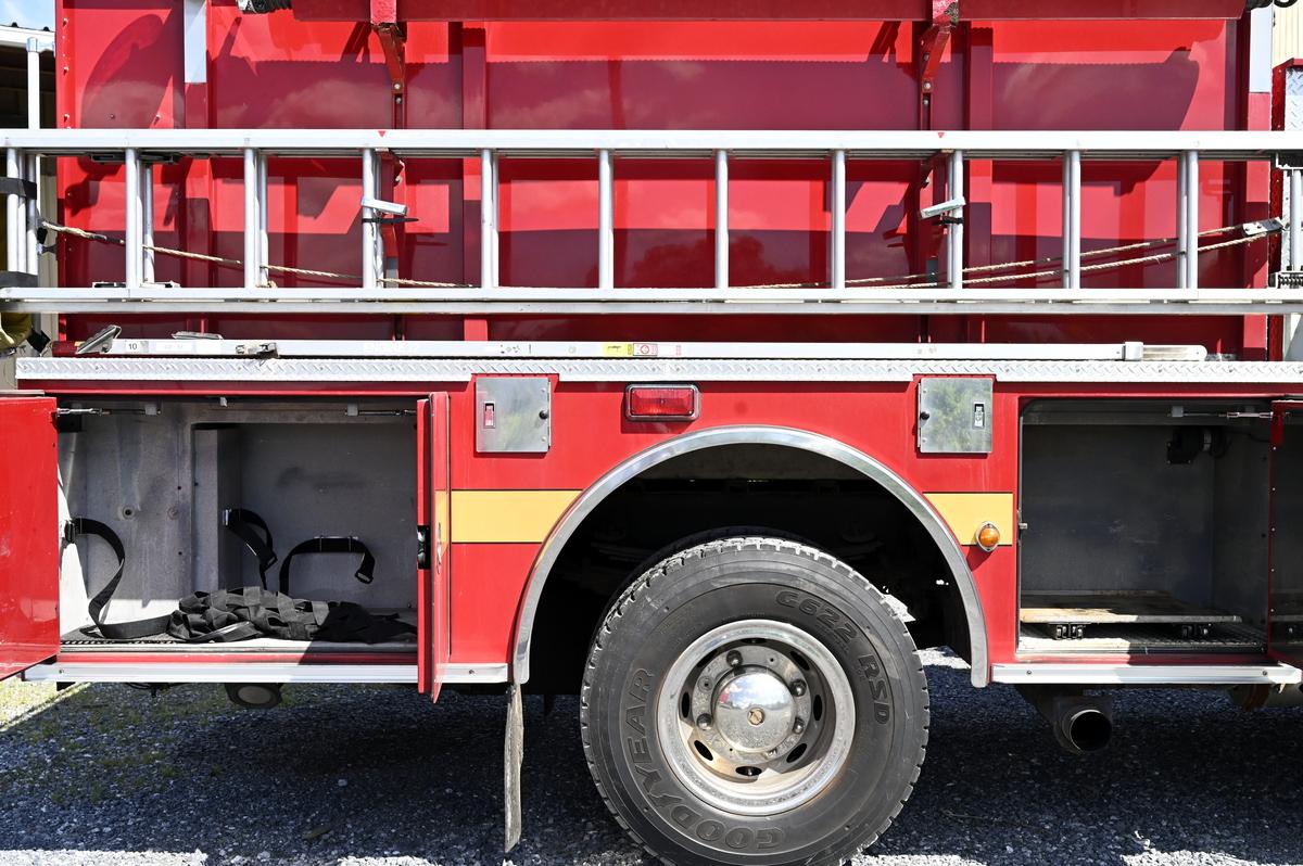 2000 Pierce 1500 / 1000 STAINLESS STEEL Rural Pumper - image 14