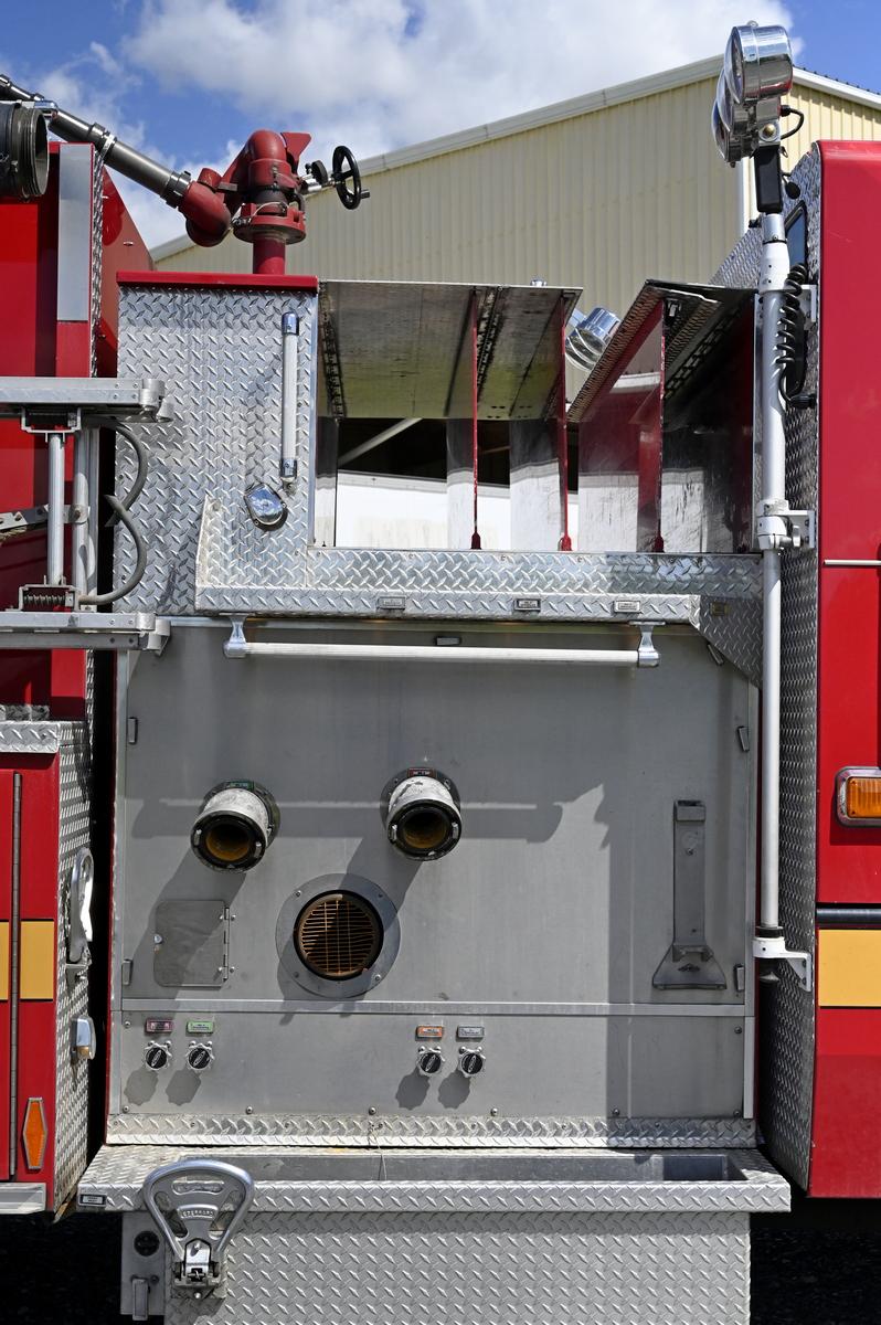 2000 Pierce 1500 / 1000 STAINLESS STEEL Rural Pumper - image 16