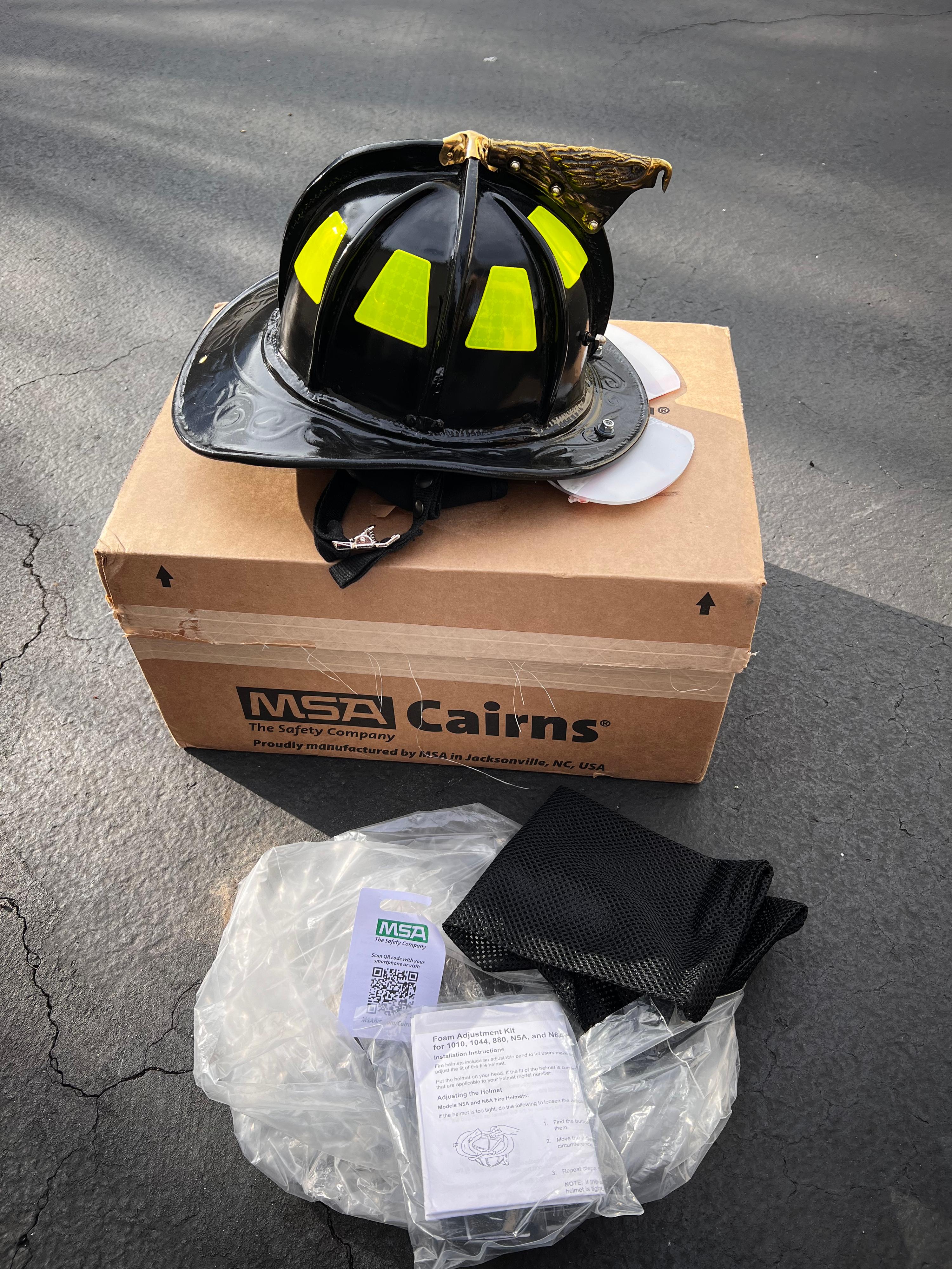 New Cairns N5A Leather Fire Helmet (Medium) - image 8