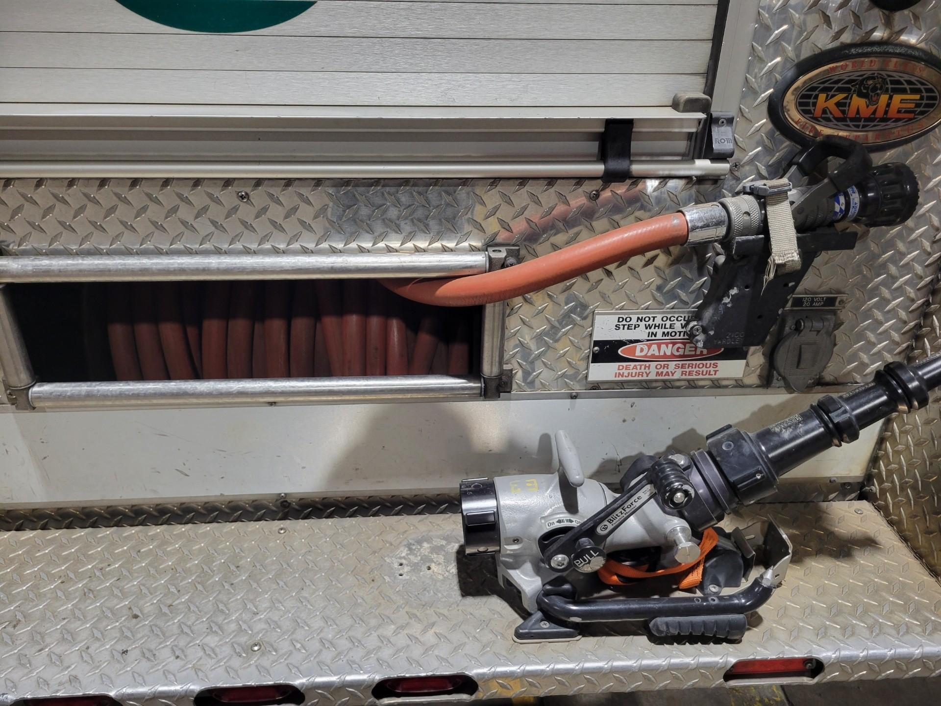 2004 KME XMFD Pumper - image 26