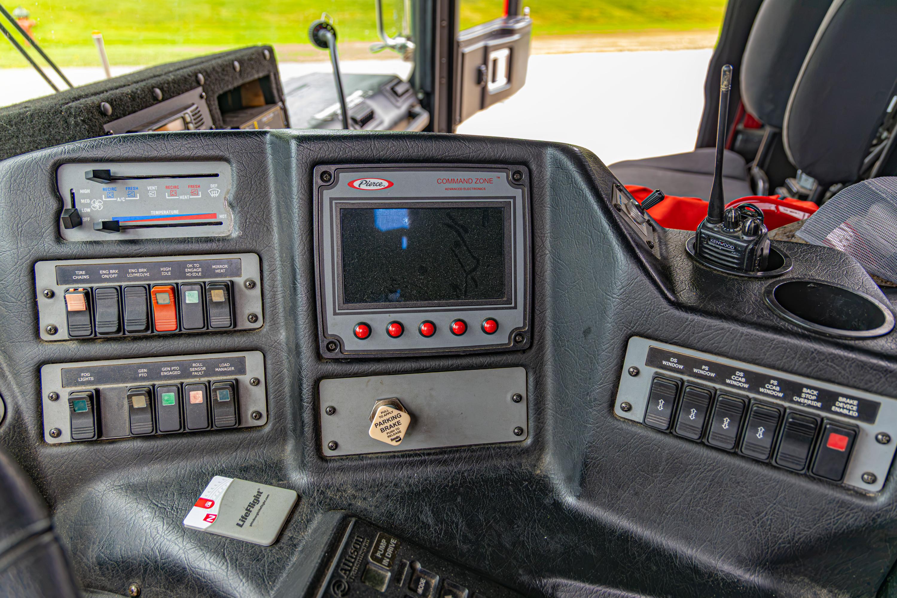 2005 Pierce Pumper - image 32