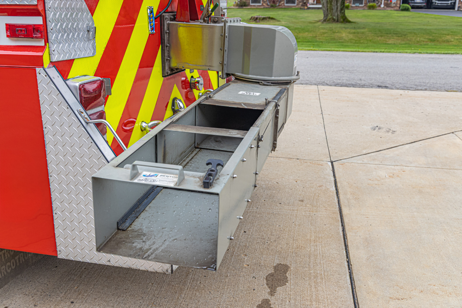2012 International Pumper Tanker - image 11