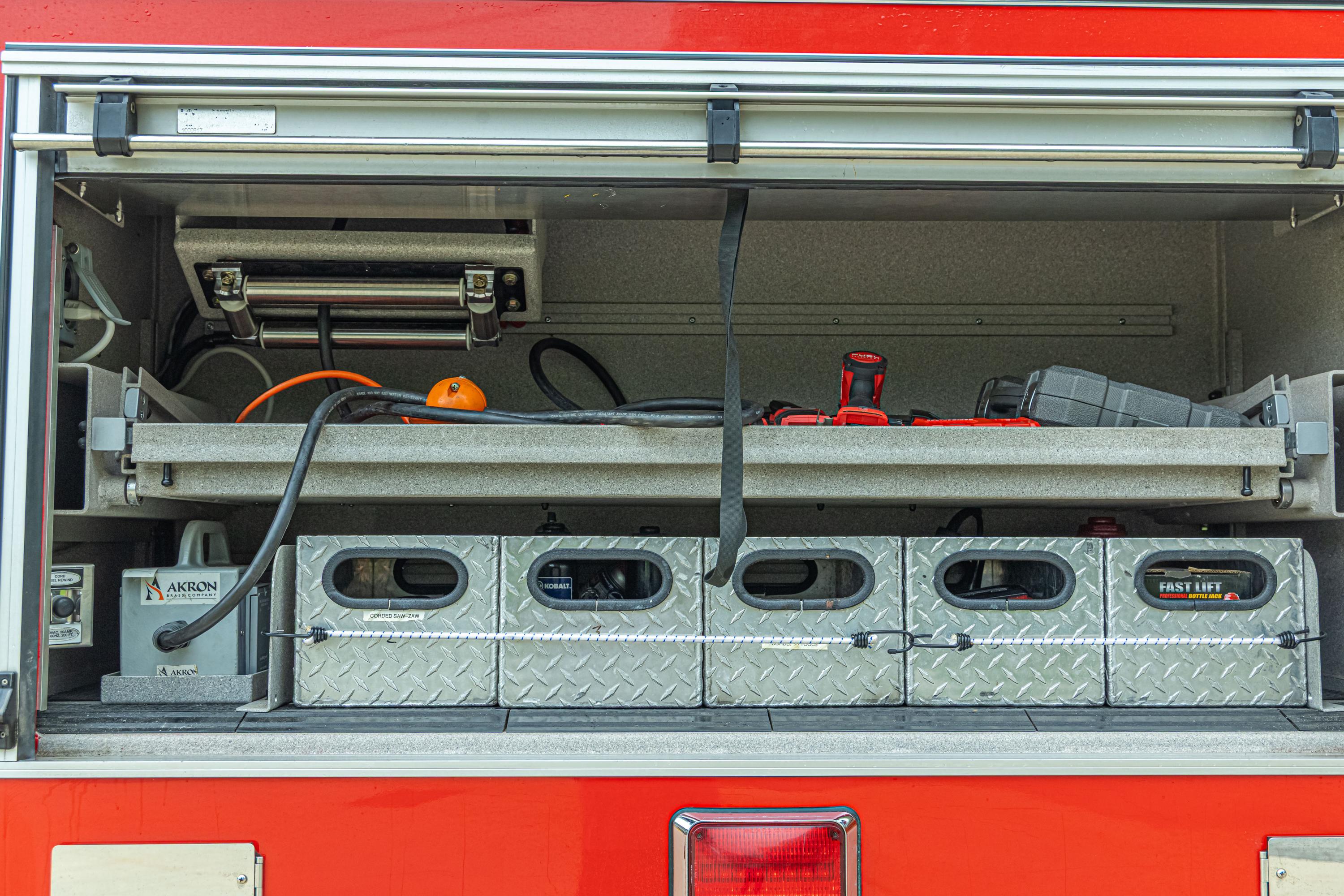 2005 Pierce Pumper - image 23