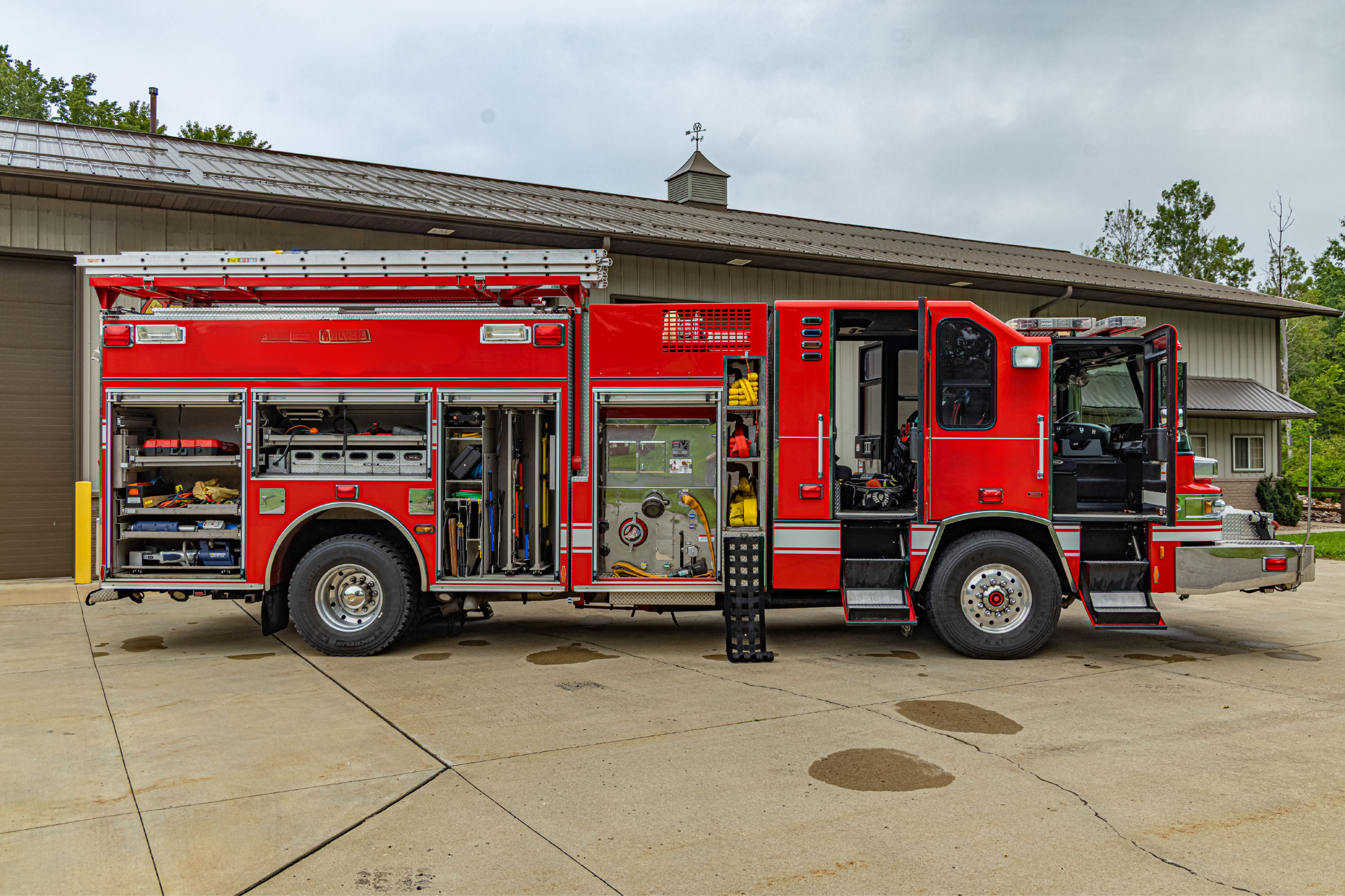 2005 Pierce Pumper - image 3
