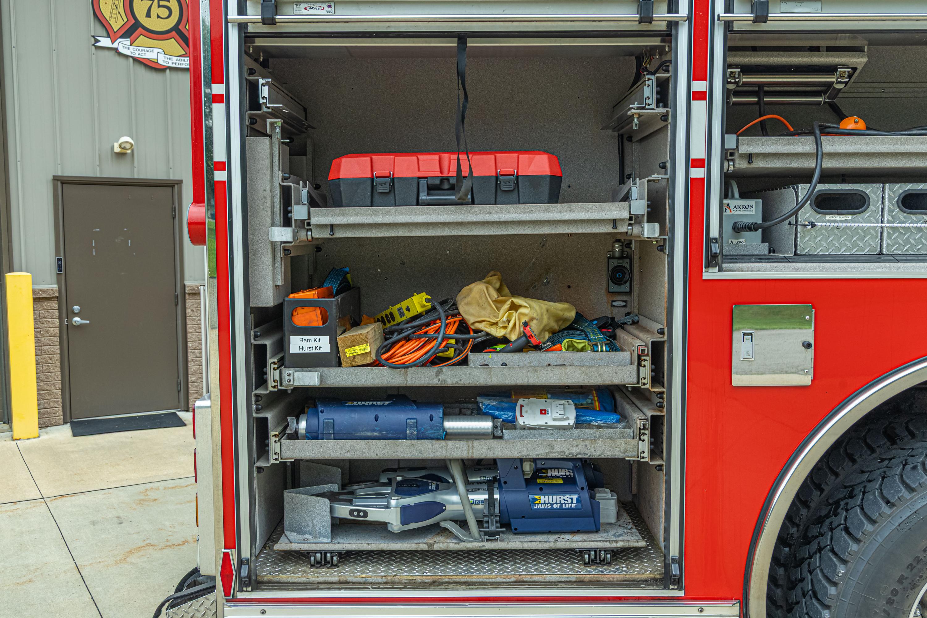 2005 Pierce Pumper - image 22