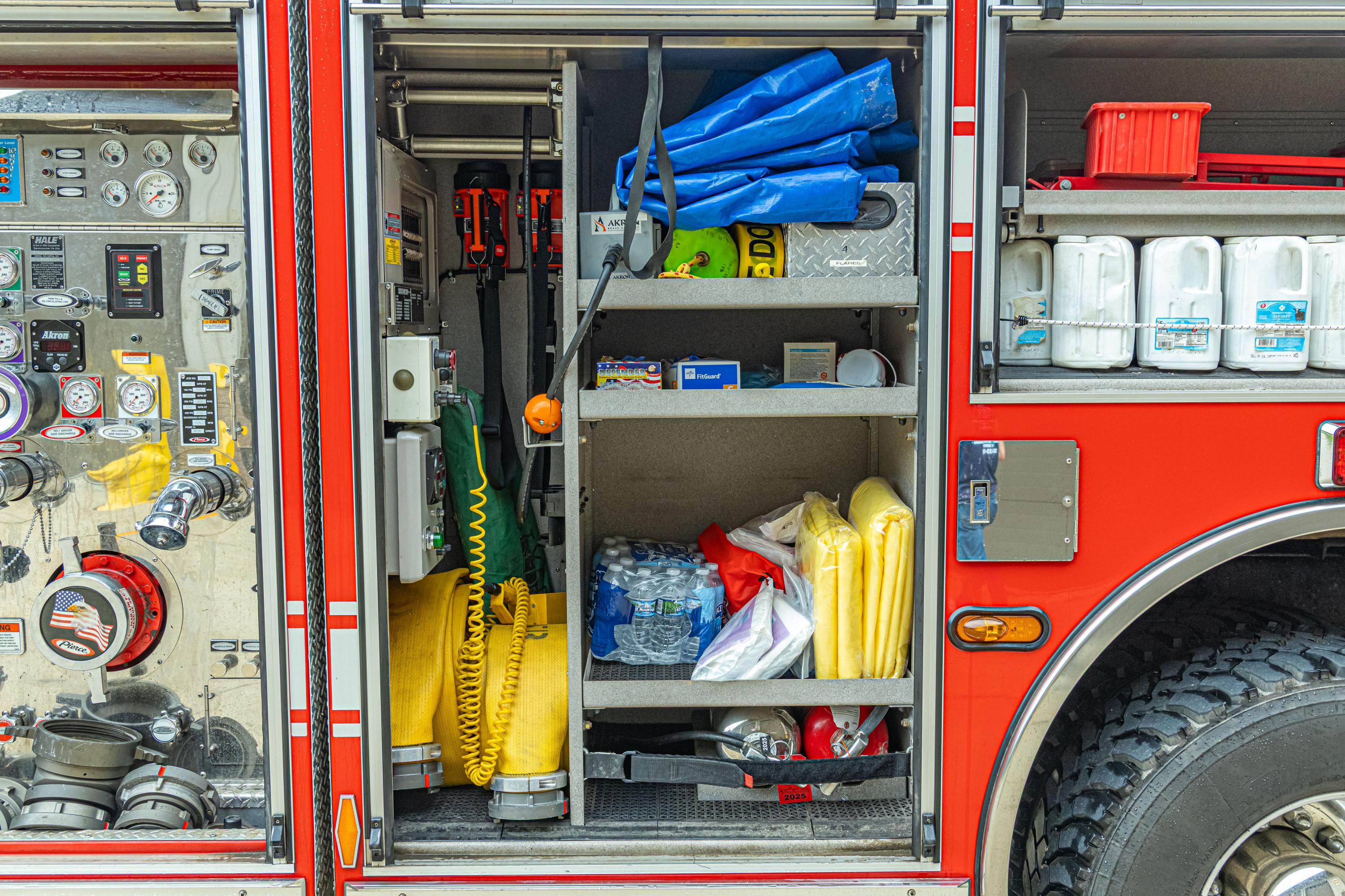 2005 Pierce Pumper - image 18