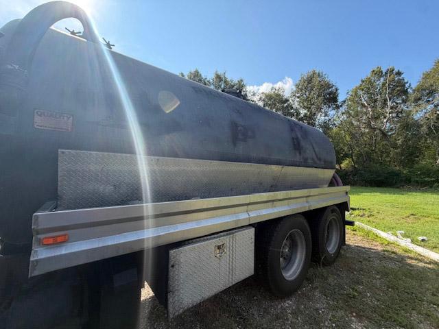 1993 Peterbilt jurop Septic - image 4